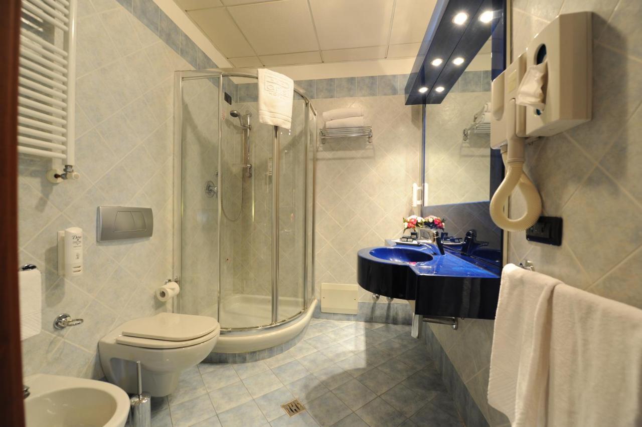 Hotel Parisi Nichelino Kültér fotó