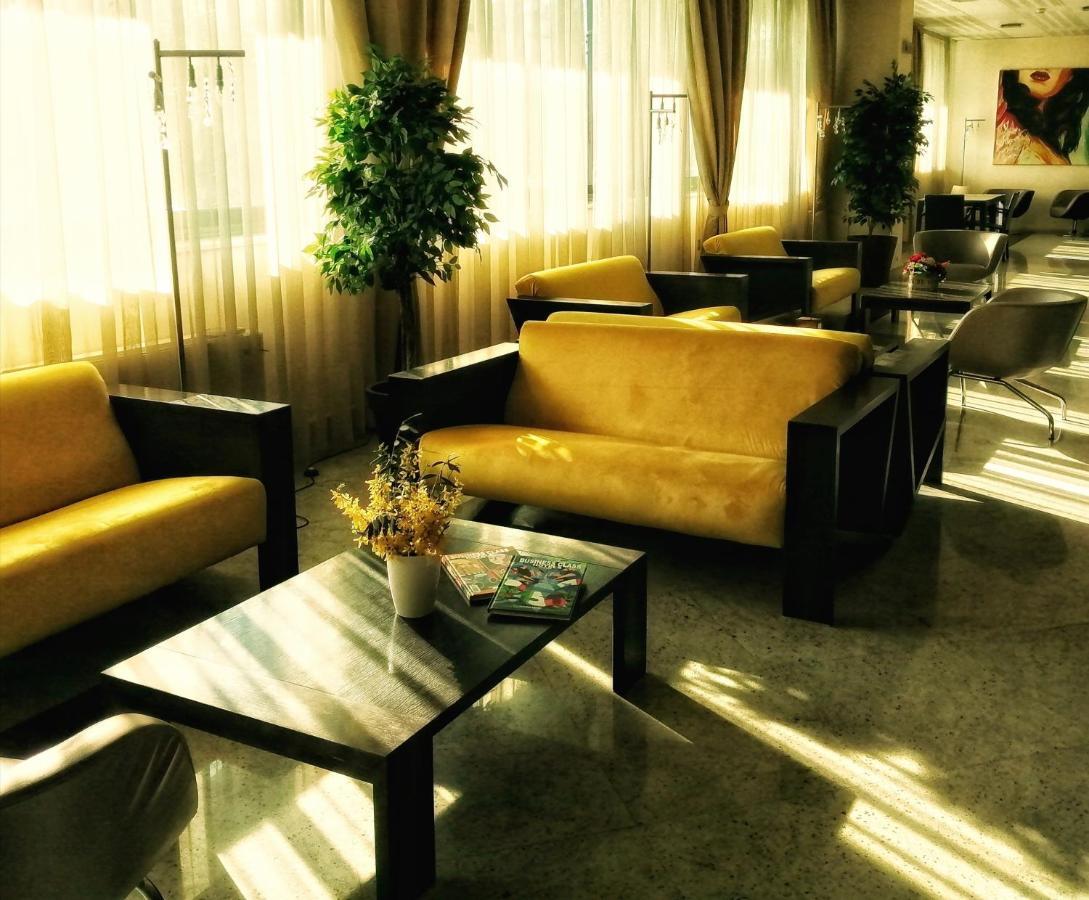 Hotel Parisi Nichelino Kültér fotó
