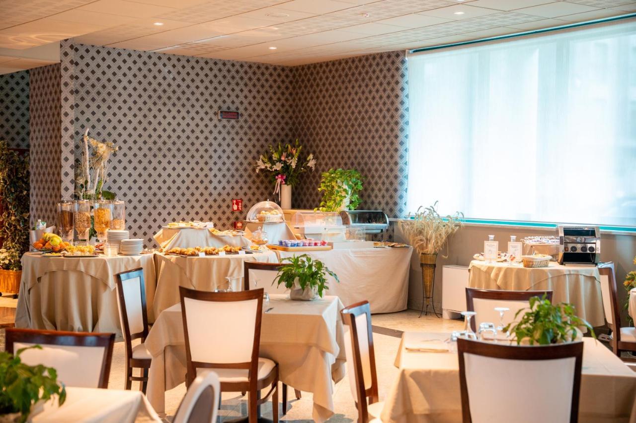 Hotel Parisi Nichelino Kültér fotó