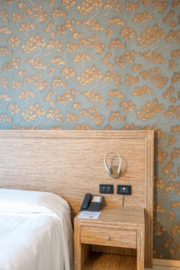 Hotel Parisi Nichelino Kültér fotó