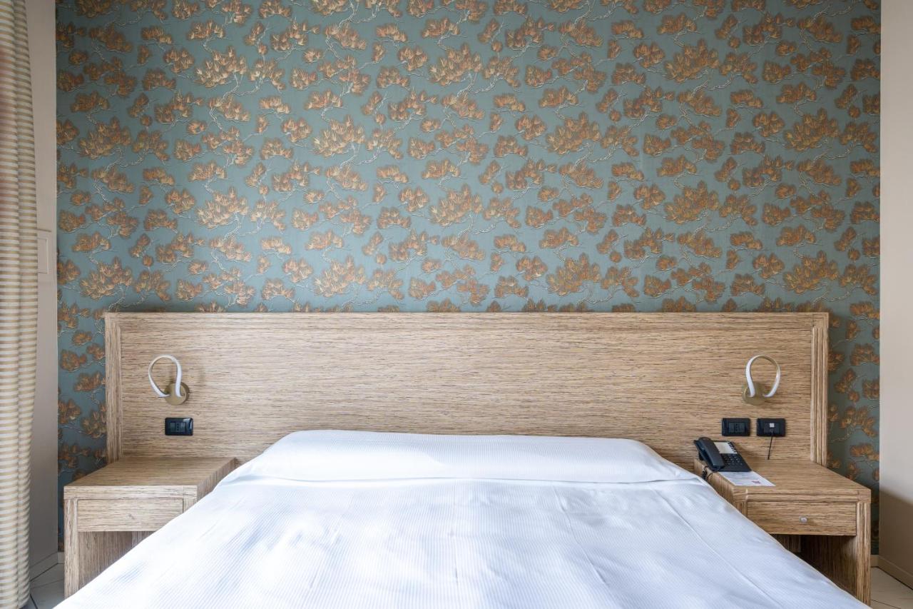 Hotel Parisi Nichelino Kültér fotó